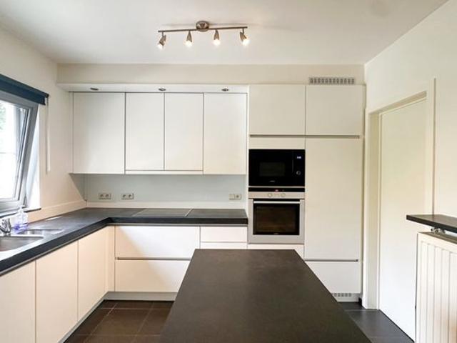 Prachtig gelijkvloers appartement met zalig terras en tuin!