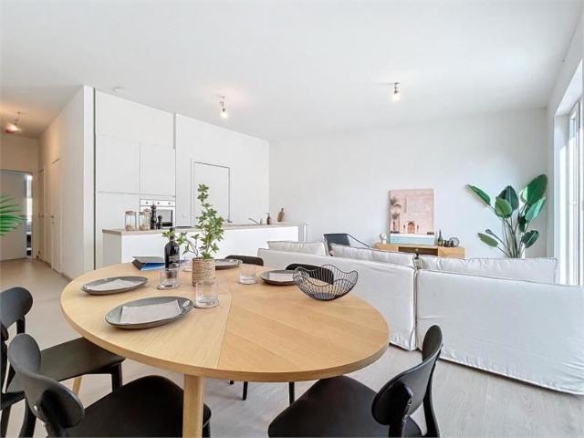 Prachtig gelijkvloers nieuwbouwappartement met terras en tuintje