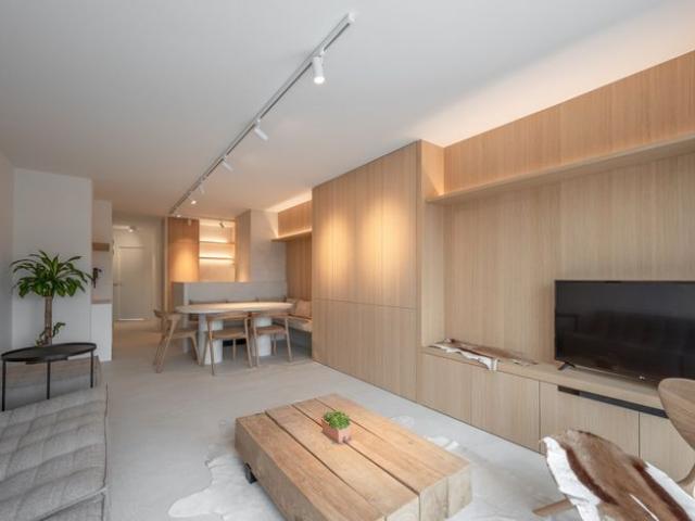Prachtig gerenoveerd duplex appartement met ruim Westgerich