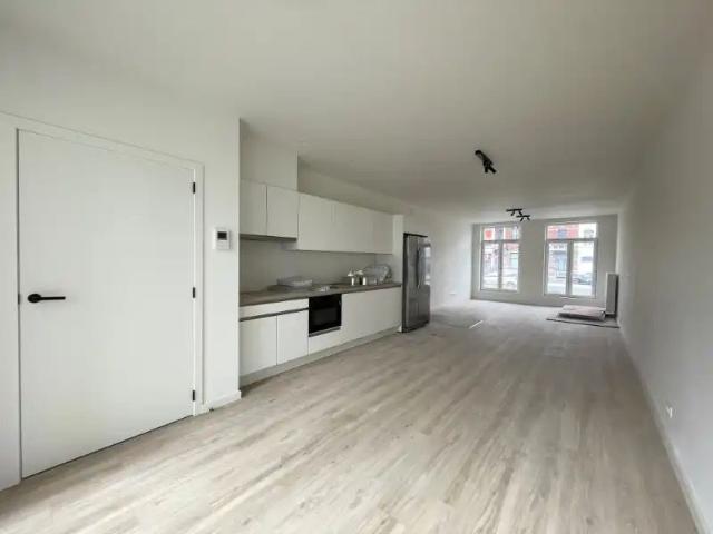 Prachtig gerenoveerd duplex appartement met zonnige tuin nabij Overpoort en Citadelpark