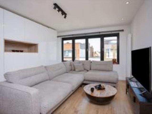 Prachtig gerenoveerd gemeubeld! appartement met 2 slpk's