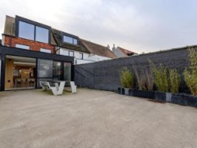 Prachtig gerenoveerde woning met 4 slaapkamers in het Oud.