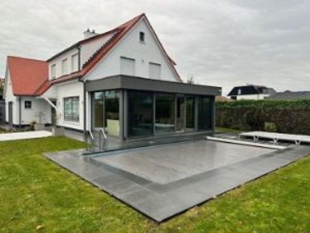 Prachtig gerenoveerde villa te koop!