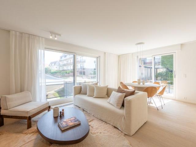 Prachtig hoekappartement met tuin op topligging in paadje.