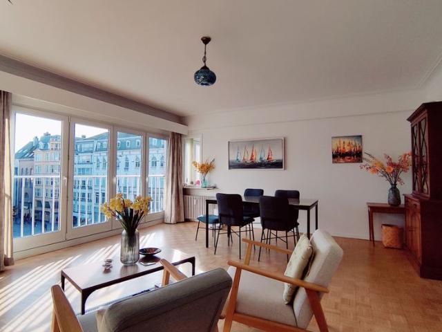 Prachtig lichtrijk Appartement Wapenplein Oostende
