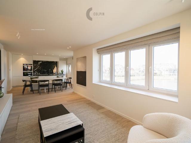 Prachtig luxueus hoekappartement met fantastische zichten op het Zegemeer