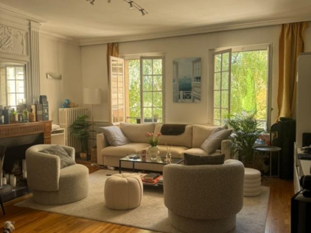 Prächtige 2,5 Zimmer Wohnung im Herzen der Genfer Altstadt