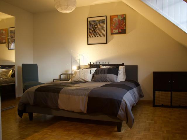 Prächtige 2 Zimmer Wohnung liebevoll eingerichtet