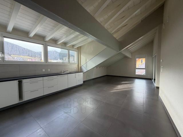 Prächtige 4,5 Zimmer Wohnung in Minergie mit Terrasse