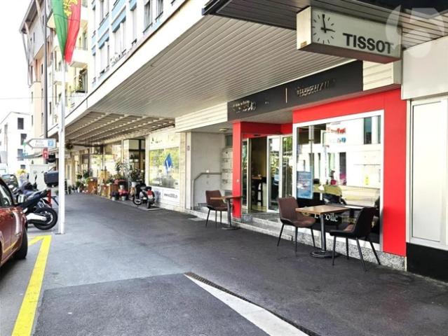 Schöne Passage im Zentrum von Prilly