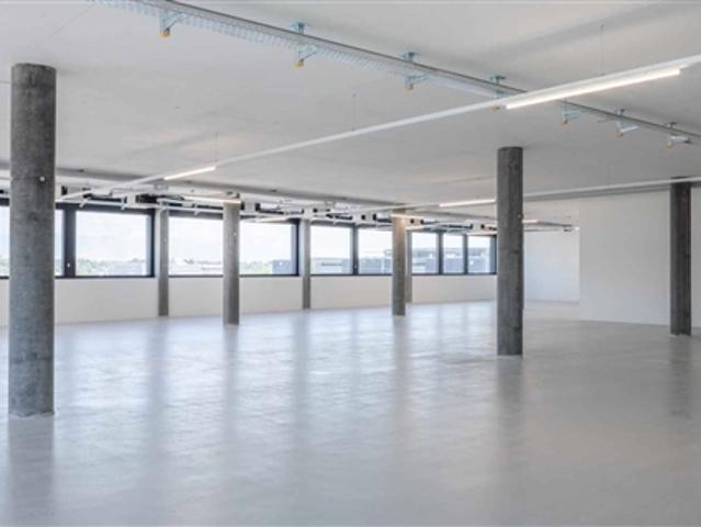 Prächtige Bürofläche 995m2 PLO Industrial Zone