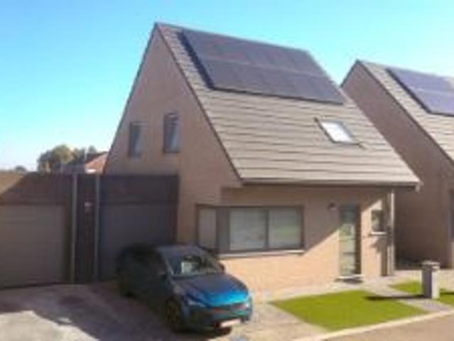 Prachtige gezinswoning met 3 slpk, garage, zonnige tuin m.