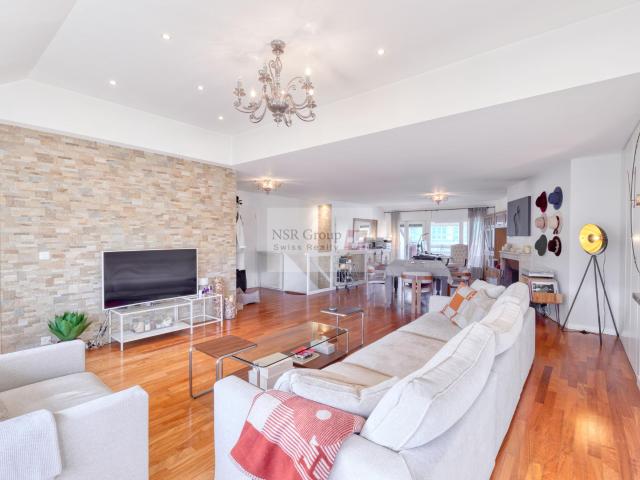 Prächtige Doppelhaus Penthouse Wohnung in Malagnou