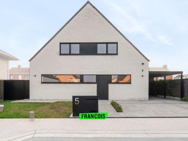 Prachtige energiezuinige villa in doodlopende straat in Rum…