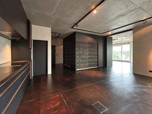 Prachtige loftlook appartement gelegen in de site van Axel Vervoordt met 1 slaapkamer te Wijnegem
