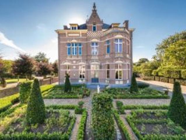 Prachtige monumentale villa met parktuin van 5000m²