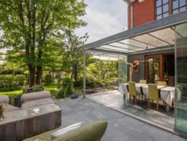 Prachtige meesterwoning met 2 bouwgronden