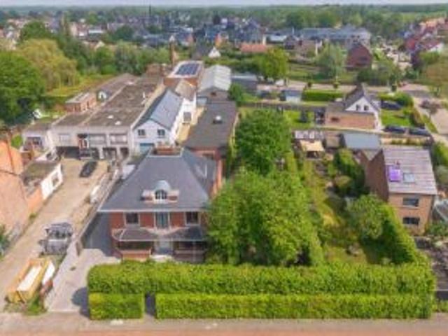 Prachtige meesterwoning met extra wooneenheden en kantoren