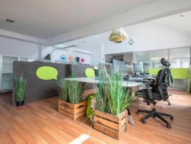 Prachtige meesterwoning met extra wooneenheden en kantoren