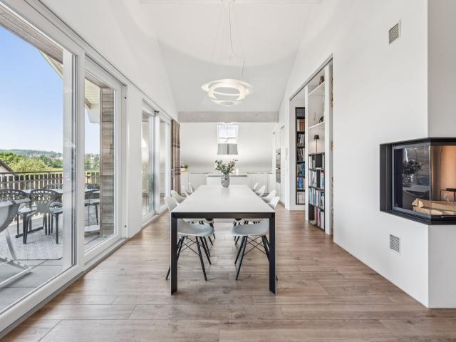 Prächtige Wohnung im obersten Stockwerk