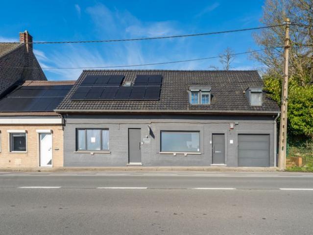 Prachtige woning met veel mogelijkheden in Aalbeke