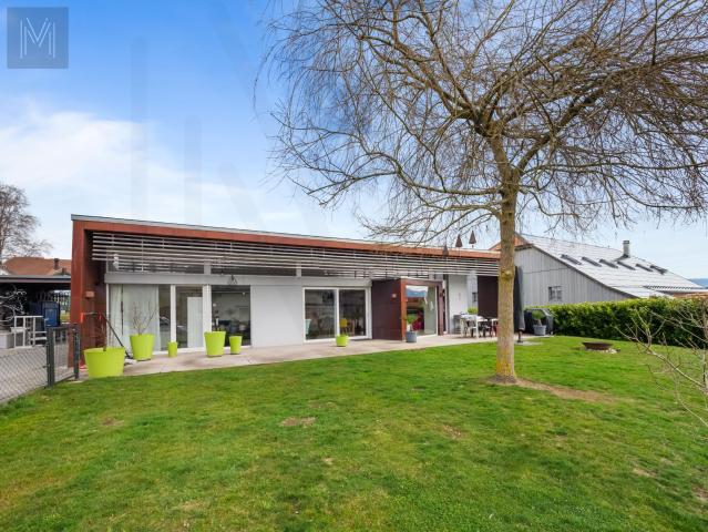 Prächtige, von Architekten entworfene Villa mit 5,5 Zimmern auf einer Ebene – Komfort, Modernität und idyllische Lage