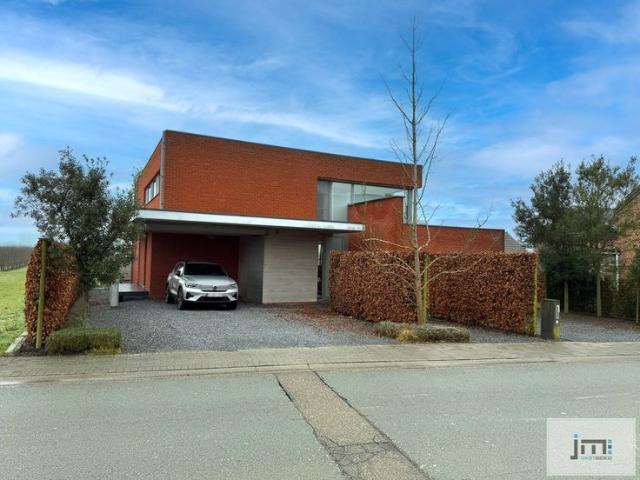 Prachtige villa met kantoorruimte