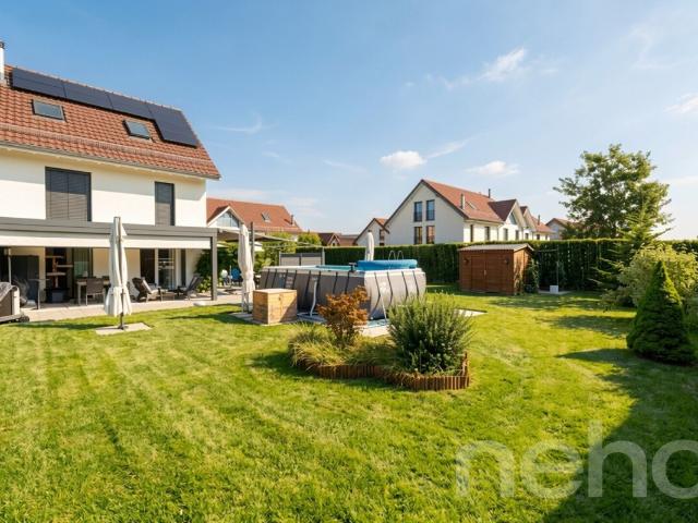 Prächtige Villa mit Garten in Goumoens la Ville
