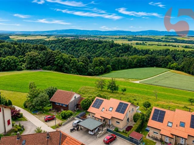 Prächtige Villa mit 4,5 Zimmern und Panoramablick auf den Jura und die umliegende Landschaft