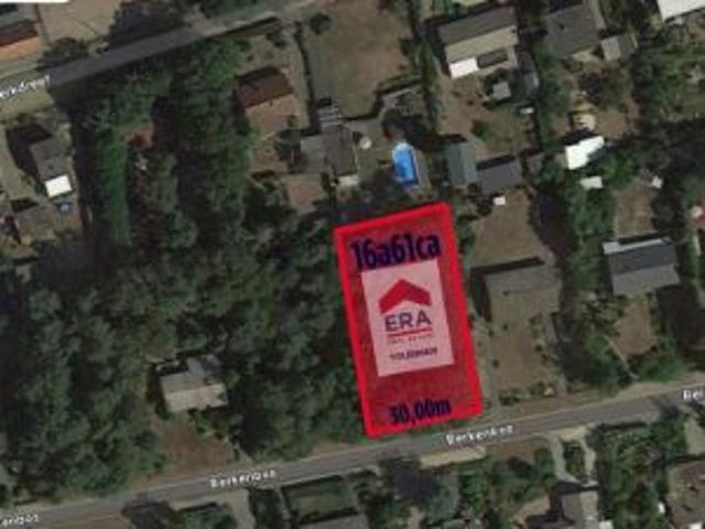 Prachtige villagrond met 30 meter straatbreedte