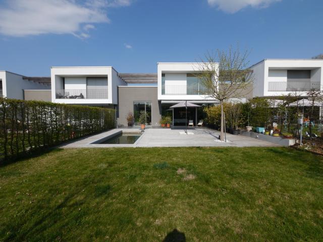 Prächtige zeitgenössische Villa in Vésenaz