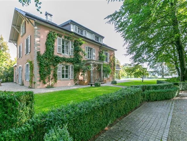 Prächtiges Anwesen in der Nähe des Sees