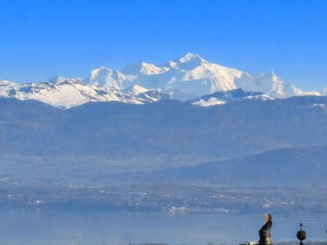 Prächtiges Anwesen mit Blick auf den See und die Alpen!