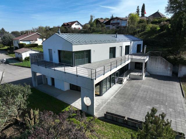 Prächtiges Architektenhaus mit 300 m² auf einem Grundstück von 2.333 m²