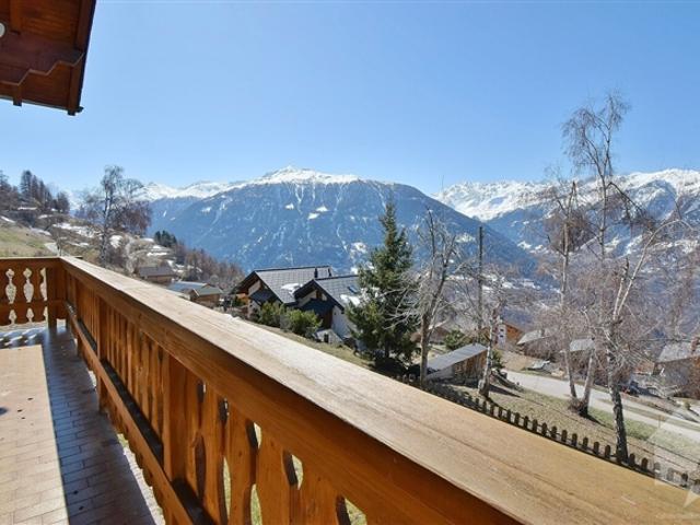 Prächtiges Chalet in den Bergen mit einer herrlichen und panoramischen Aussicht