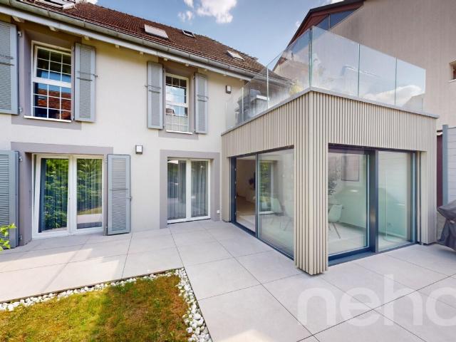 Prächtiges Doppelhaus komplett renoviert