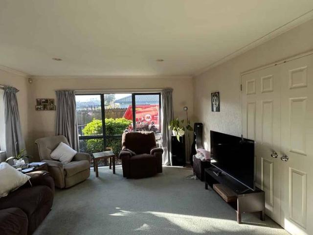 Practical & Spacious 3 Bedroom Home with Great Outdoor Area