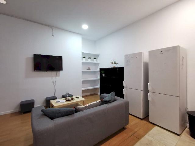 Practical room in Preciados