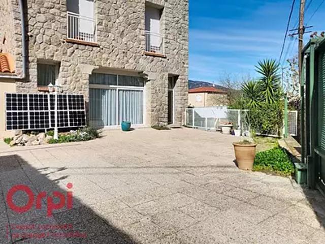 Prades 66500 Achat / Vente maison 5 pièces t5 piscine jardin