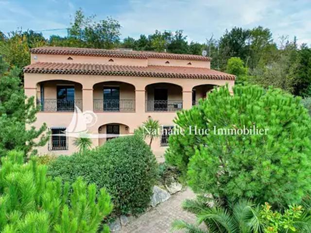 Prades 66500 Achat / Vente maison 8 pièces t8 piscine parking