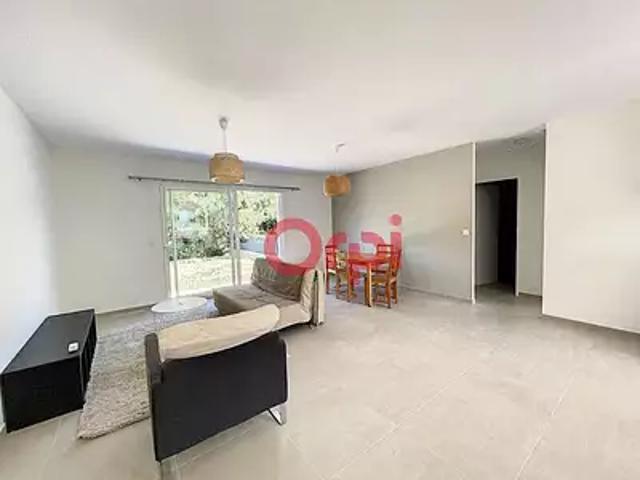Prades 66500 Location maison 3 pièces t3 jardin terrasse