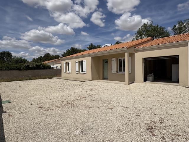 PRAHECQ Maison de plain pied T4 avec garage et jardin