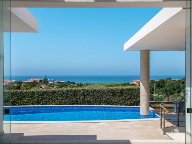 Praia del Rey, luxuosa moradia com 4 quartos e vista para o mar e para o campo de golfe
