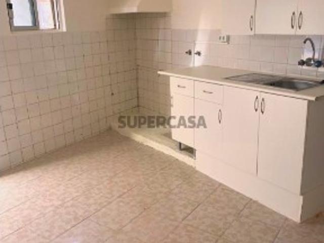 PRAIAS DO SADO ARRECADAÇÃO ADAPTADA A HABITAÇÃO PERTO DE SETÚBAL