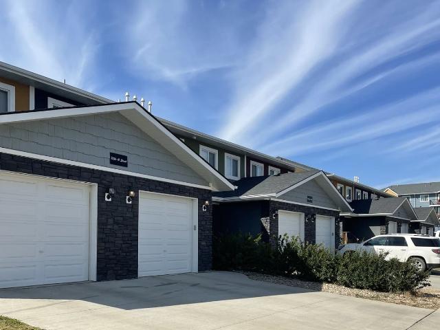 Prairie View Townhomes 4 Bedroom Apartment for Rent at 7106 41 St, Lloydminster, AB T9V 2H8
