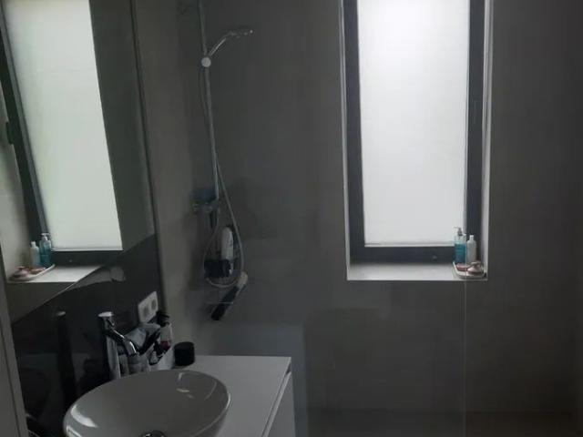 Praktisch 2 slpk appartement met terras