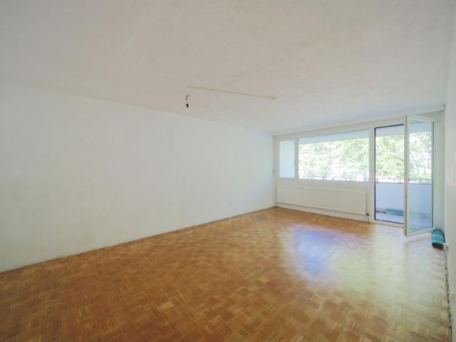 Praktisch aufgeteilte 2 Zimmer Wohnung mit Loggia in ruhiger Lage von Südstadt/Maria Enzersdorf