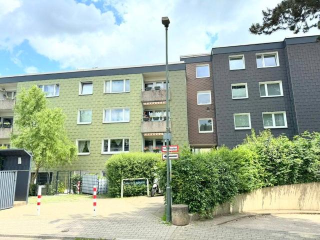 Praktisch geschnittene 3 Zimmer Wohnung in grüner Umgebung von Düsseldorf Ludenberg