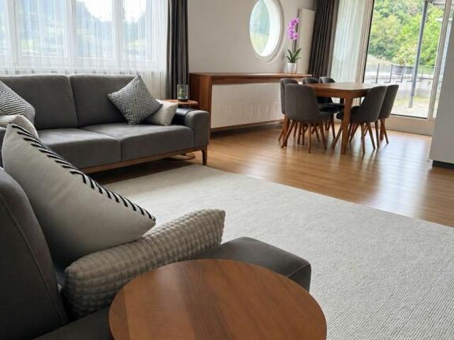 Praktische 4.5 Zimmer Attikawohnung mit herrlicher Aussicht