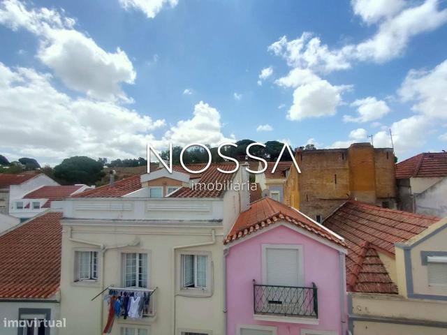 Prdio Baia do Seixal com 2 T2 Duplex